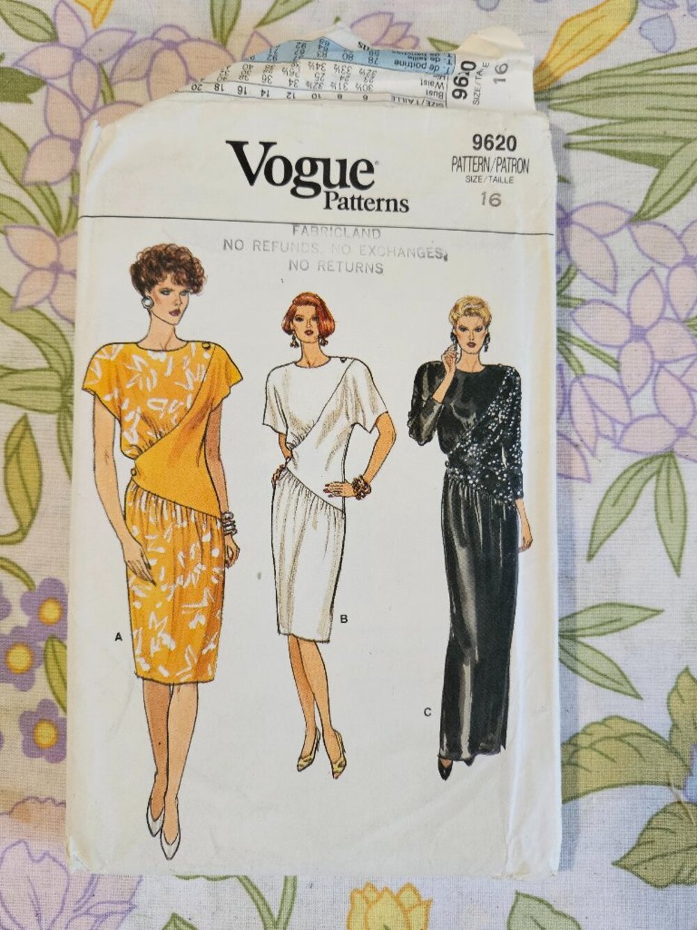 Vintage 1986 Sewing Pattern UNCUT Vogue 9620 Sz 16